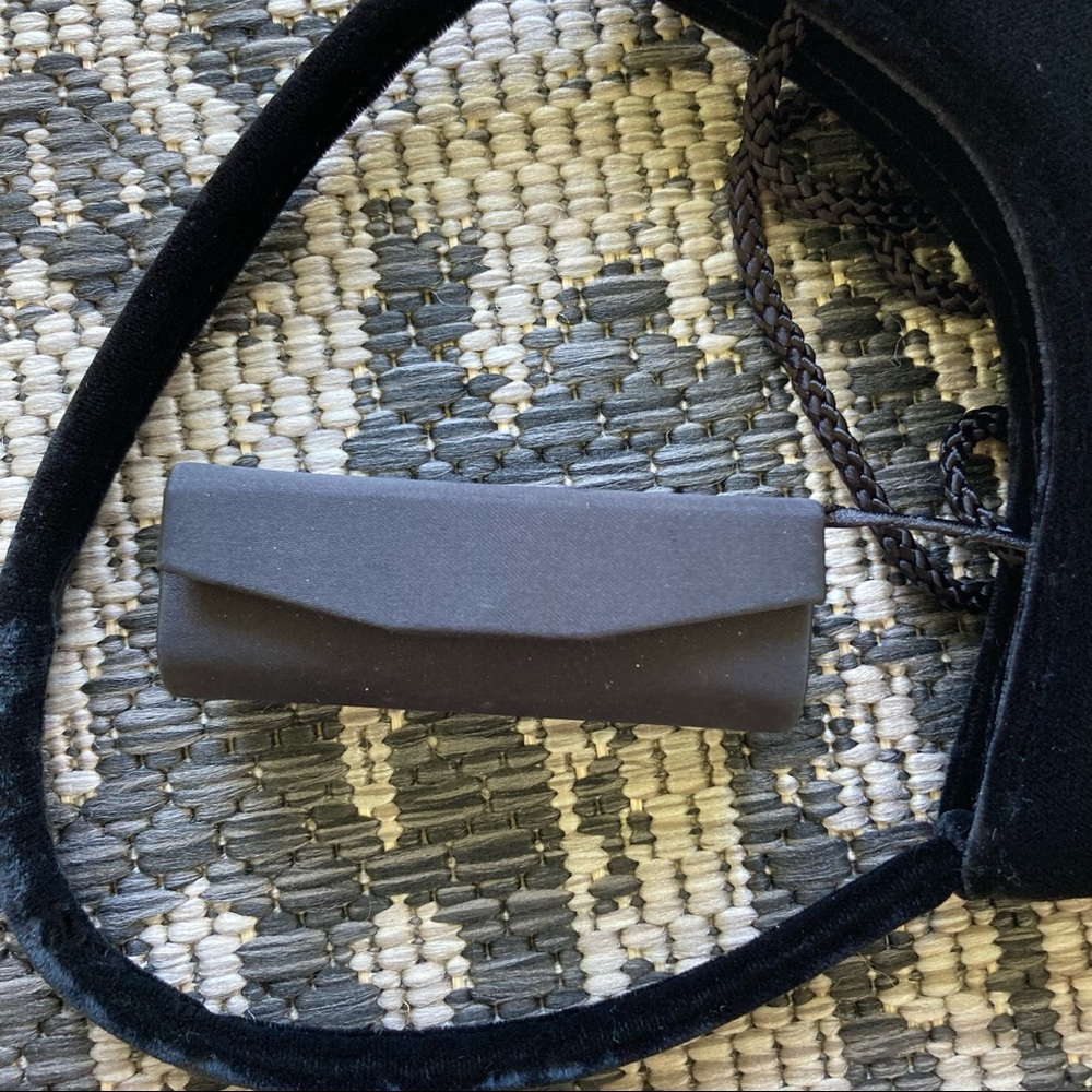 Velvet Handbag - Picture 5 of 9